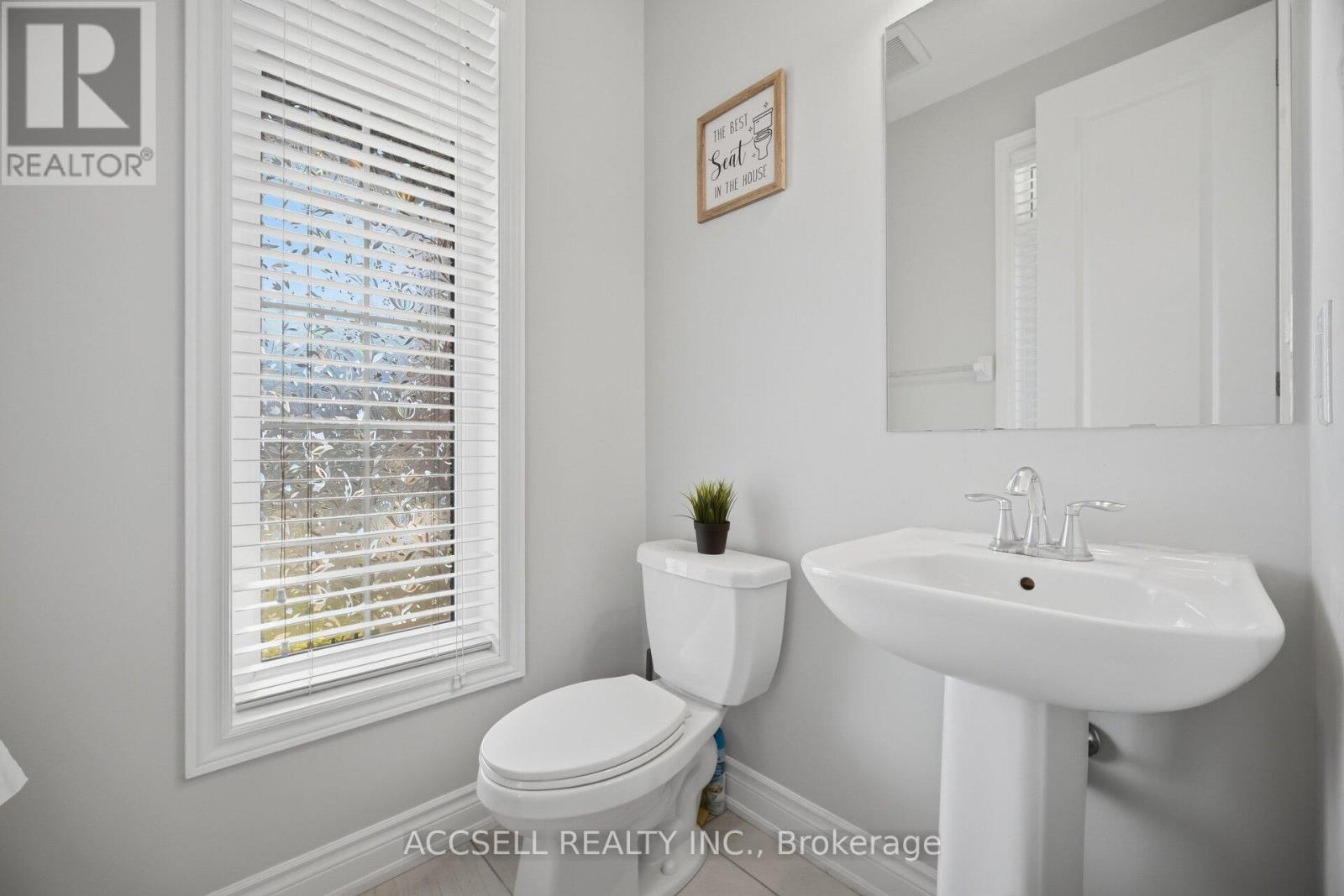 15271 Danby Road Property Photo 11