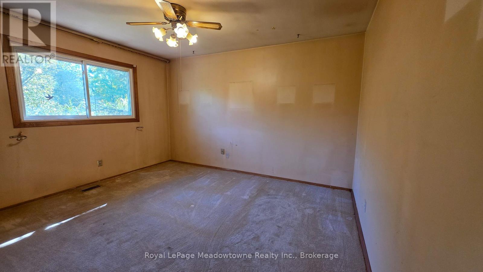 4202 15 Side Road Property Photo 17