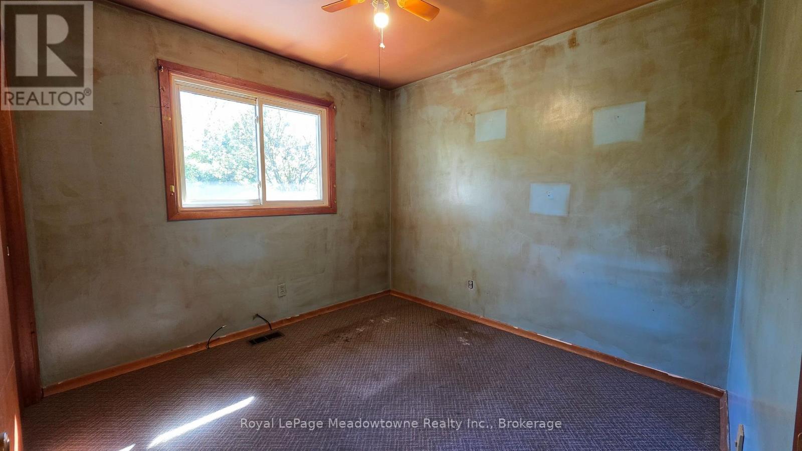 4202 15 Side Road Property Photo 18
