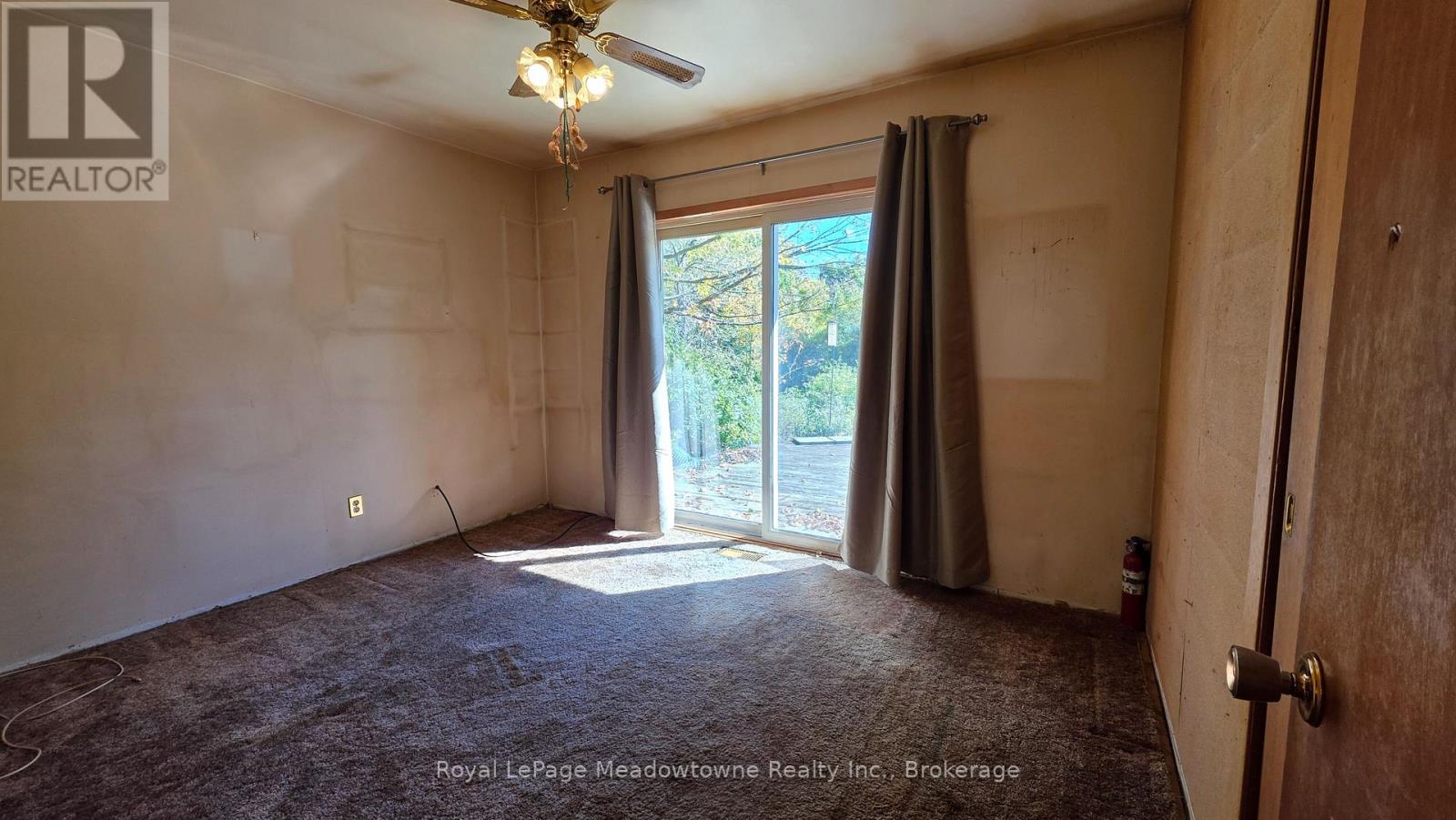 4202 15 Side Road Property Photo 19