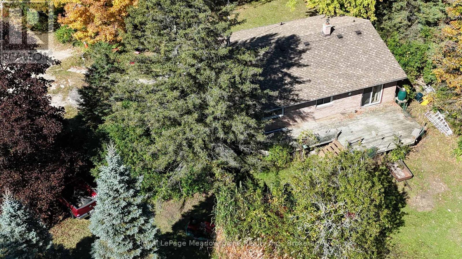 4202 15 Side Road Property Photo 28