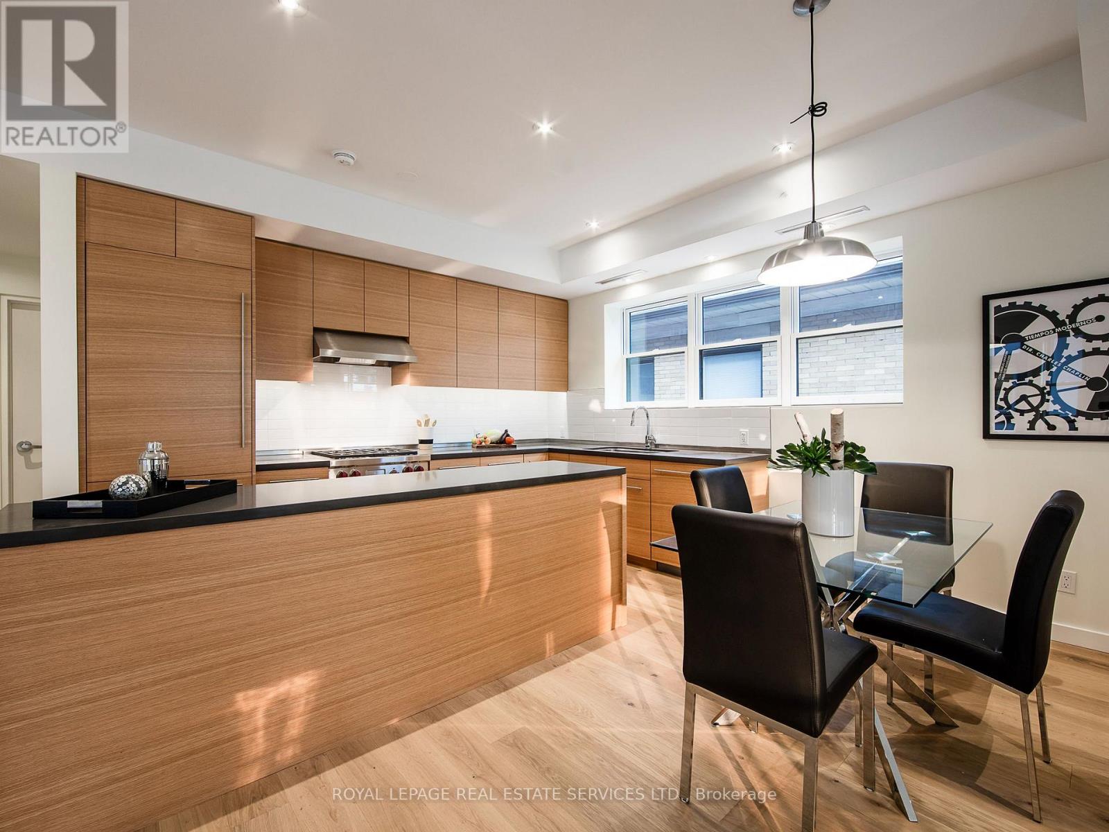 137 High Park Avenue Property Photo 12
