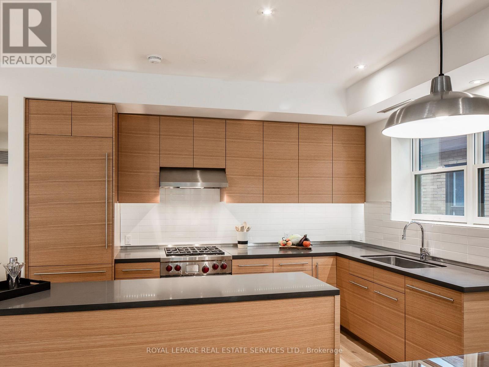 137 High Park Avenue Property Photo 13