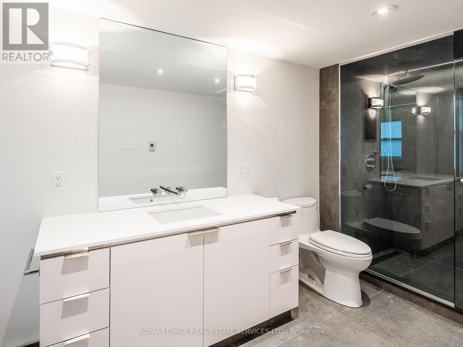 137 High Park Avenue Property Photo 16