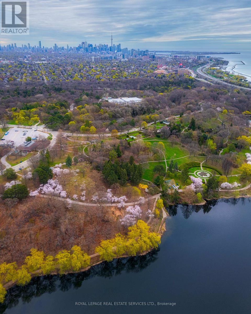 137 High Park Avenue Property Photo 25