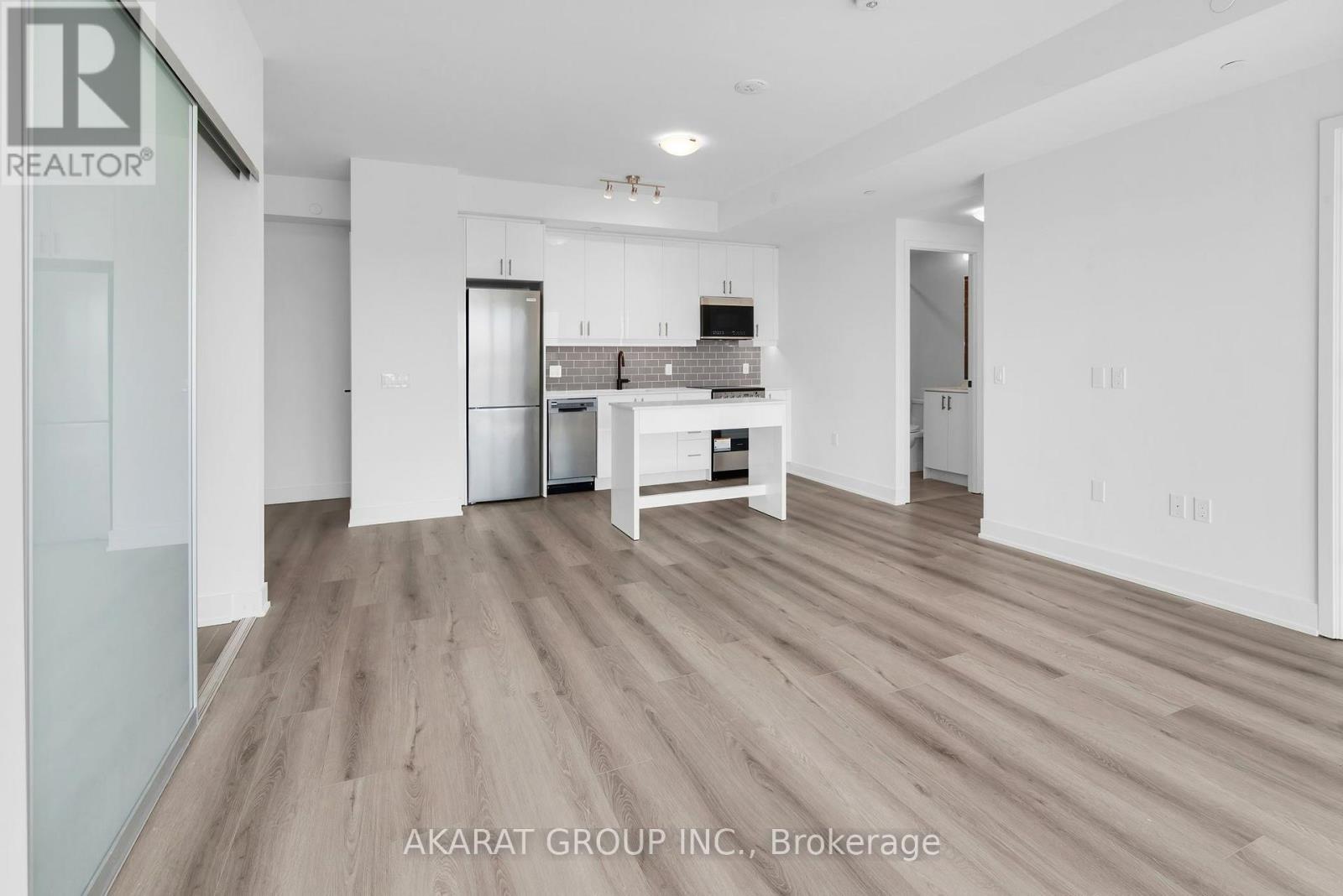 731 - 2343 Khalsa Gate Property Photo 6