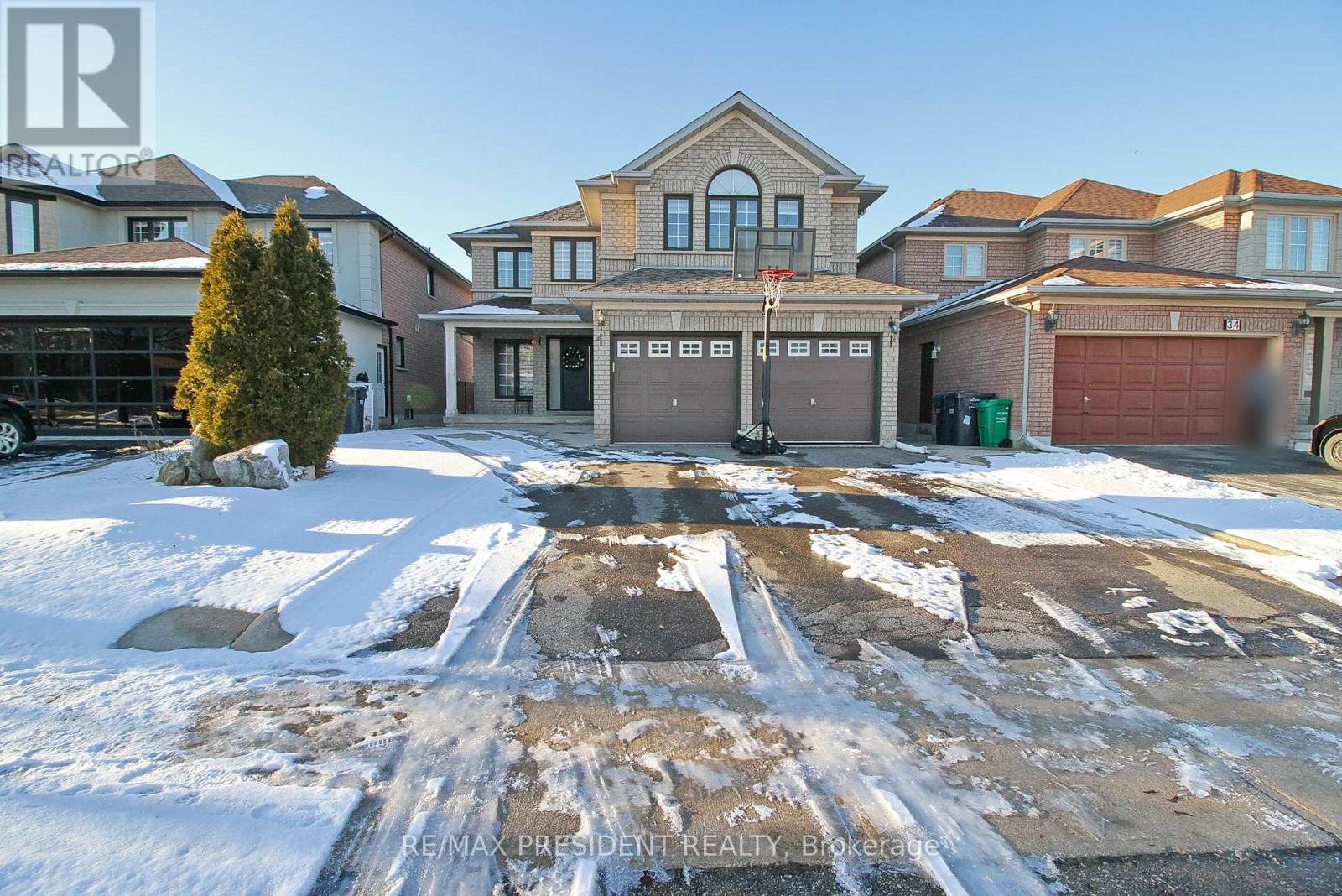 32 Deerglen Drive Property Photo 1