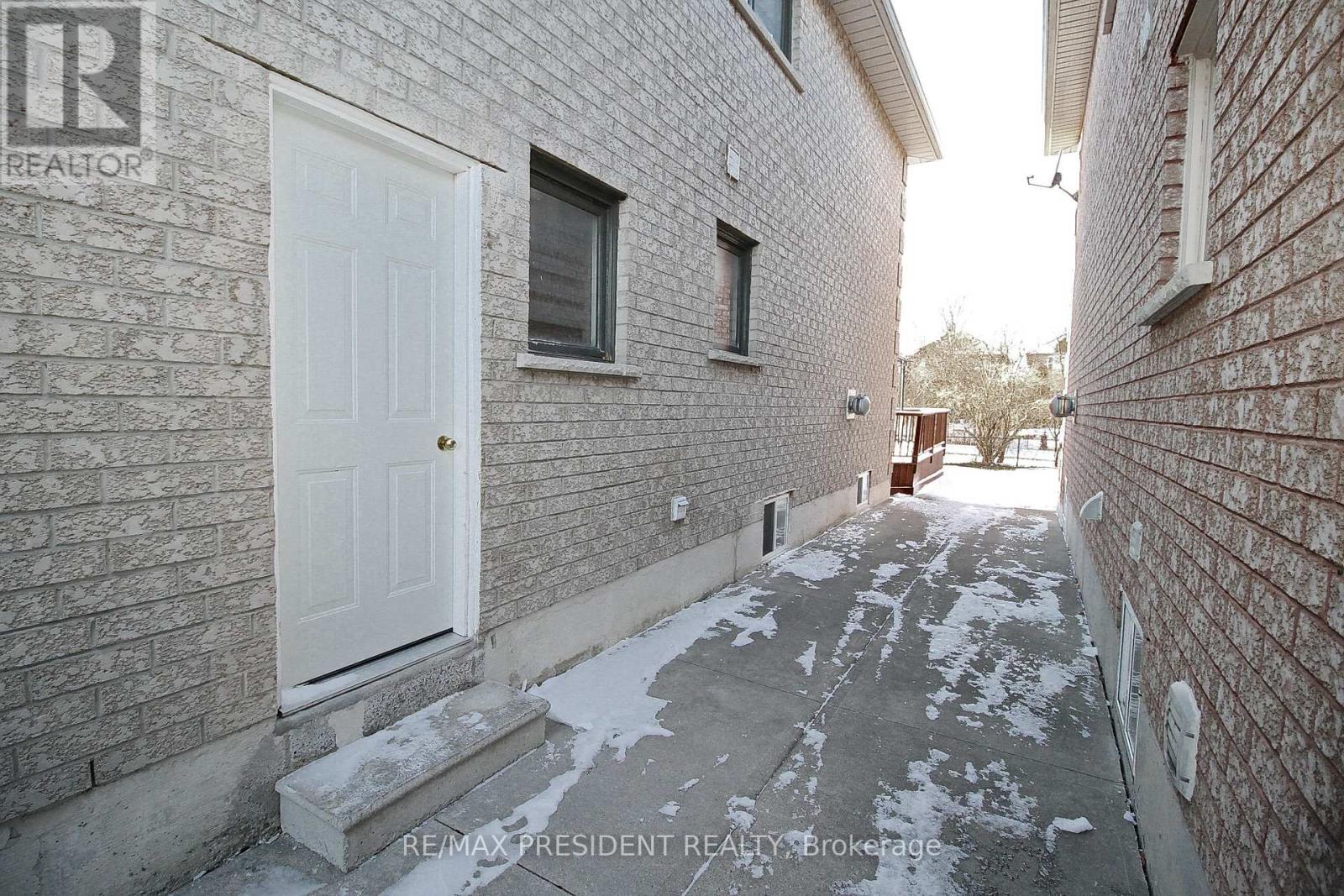 32 Deerglen Drive Property Photo 31