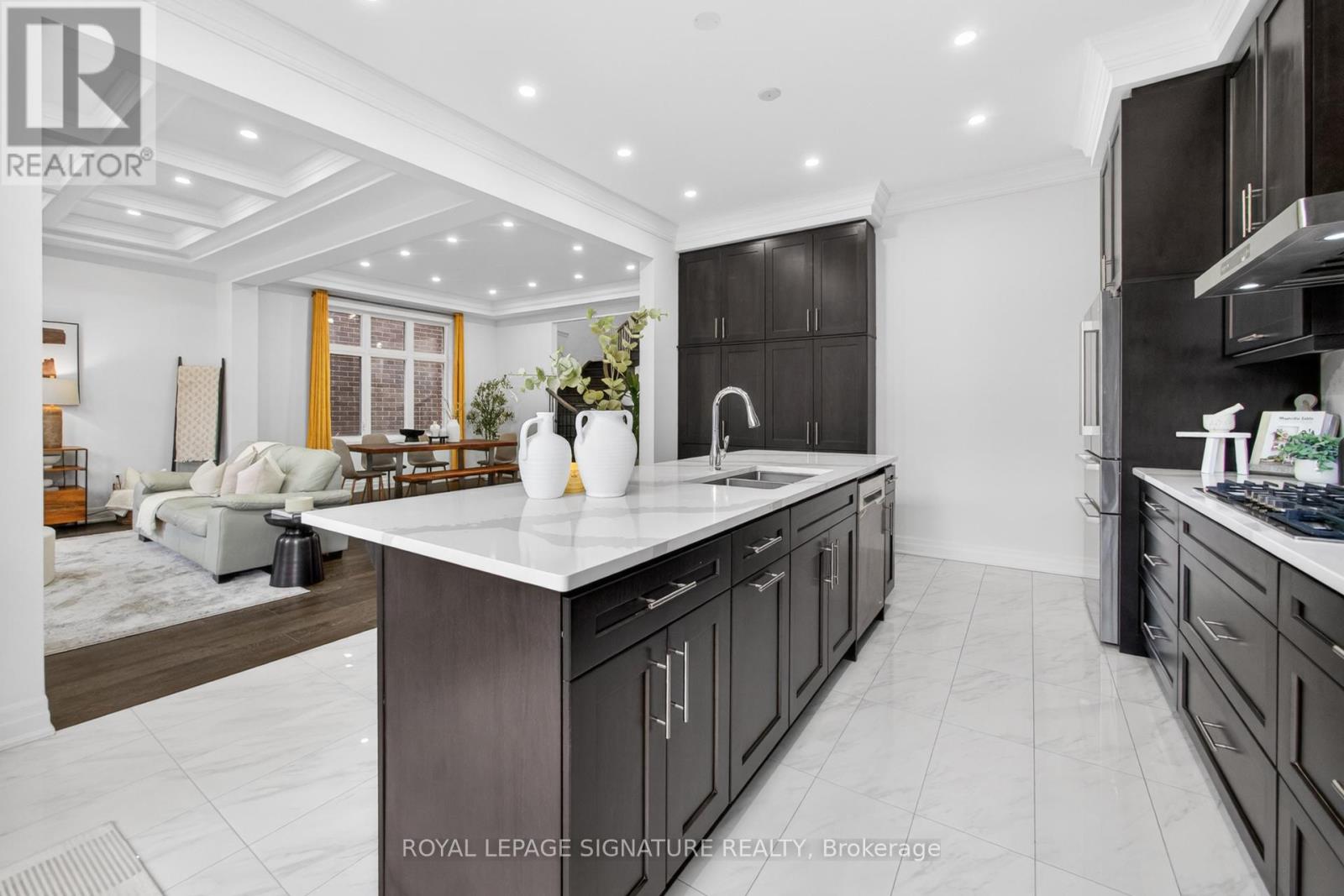 1493 Ford Strathy Crescent Property Photo 15