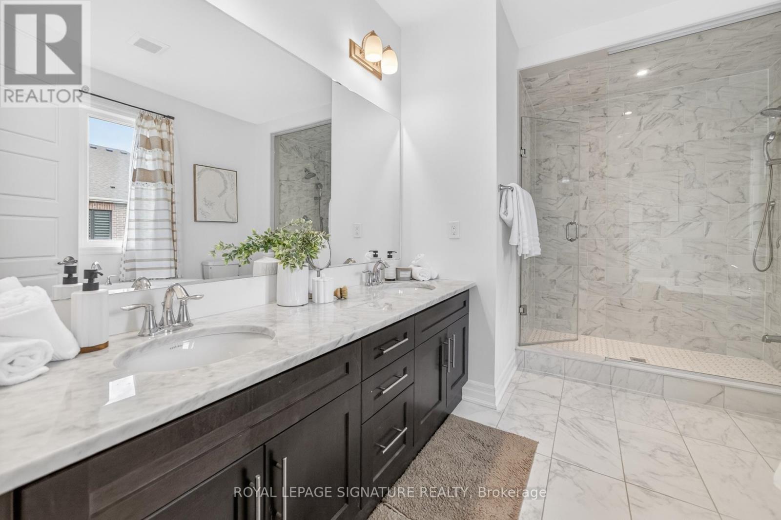 1493 Ford Strathy Crescent Property Photo 21