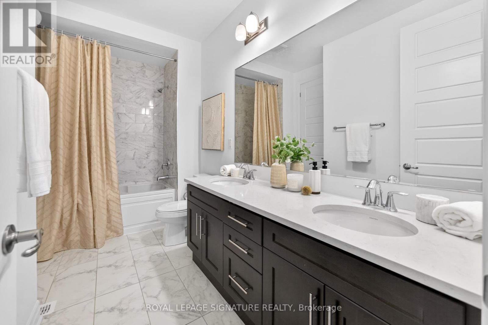 1493 Ford Strathy Crescent Property Photo 26