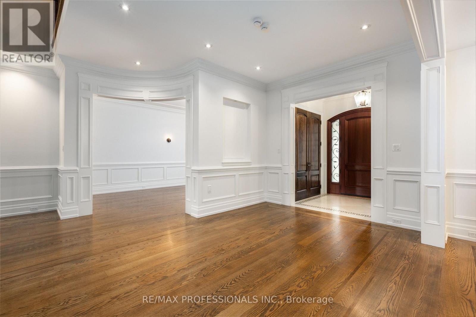 191 Edenbridge Drive Property Photo 3
