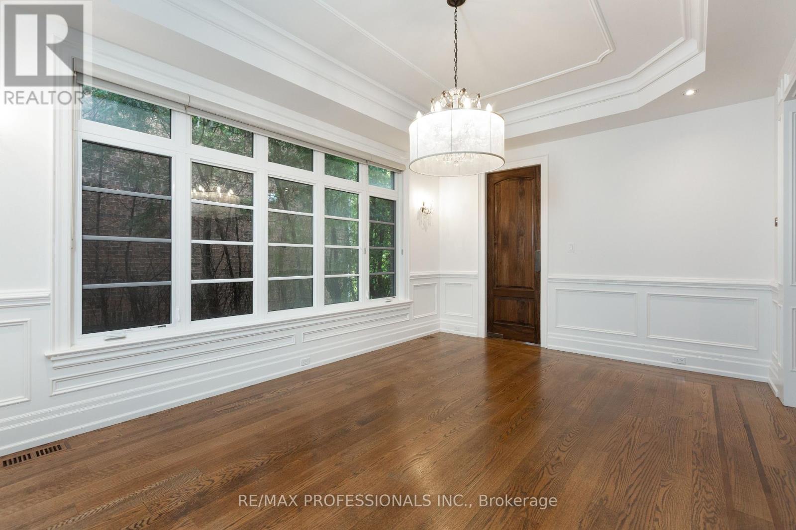 191 Edenbridge Drive Property Photo 8