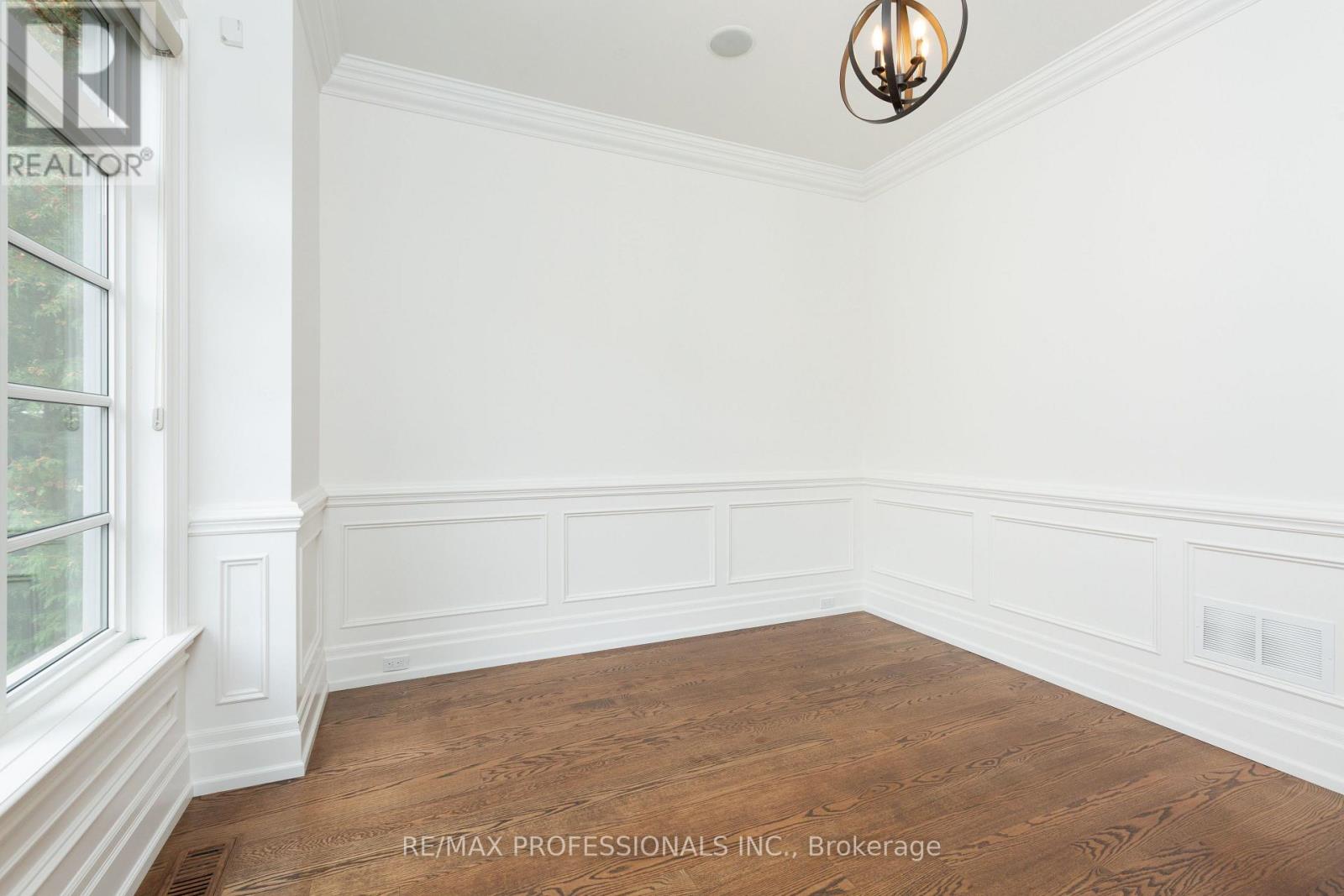 191 Edenbridge Drive Property Photo 19
