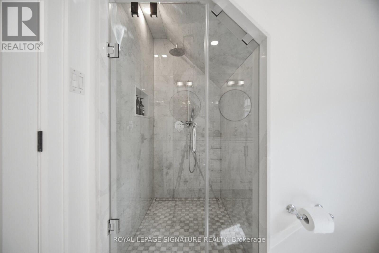 2 Wembley Avenue Property Photo 31