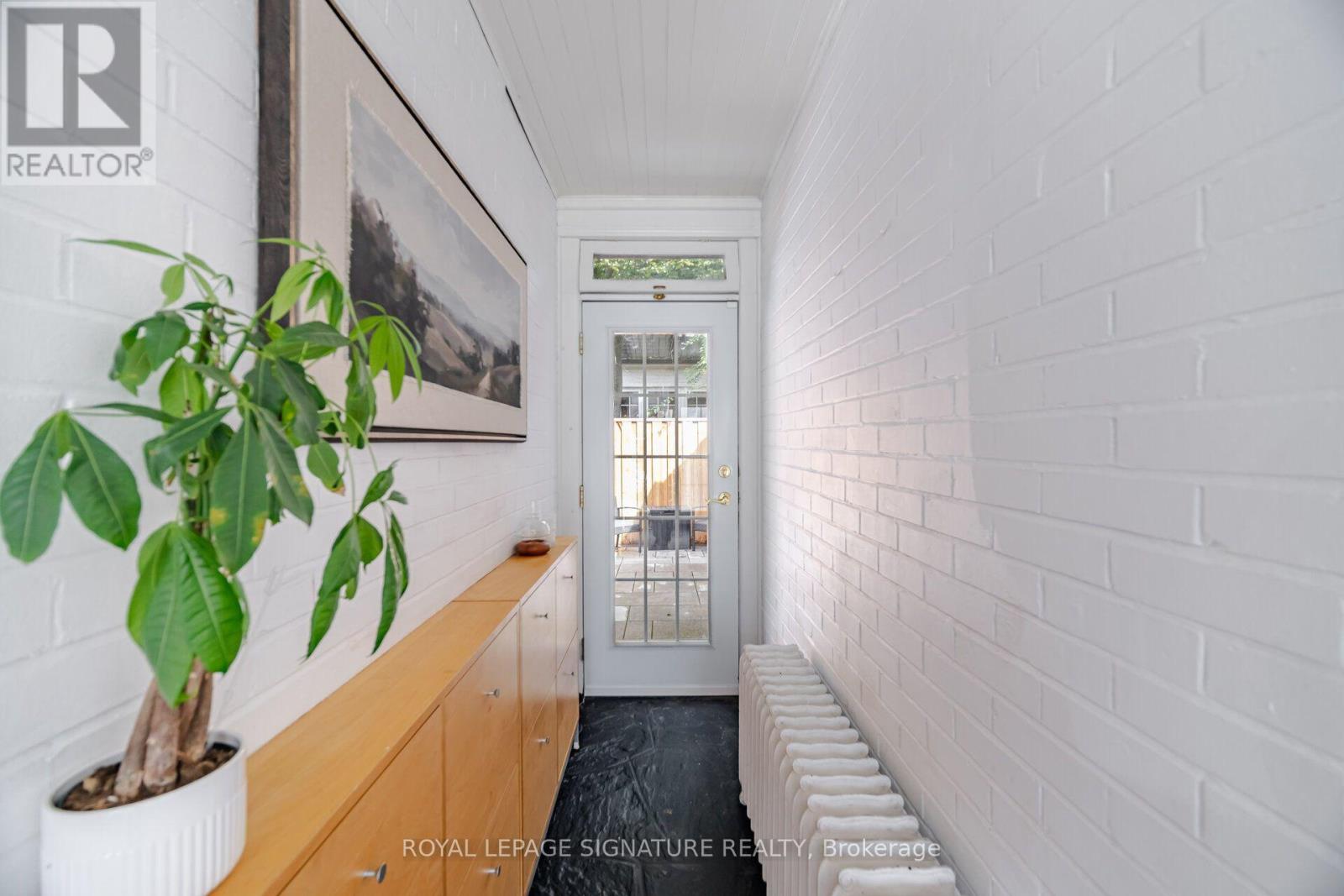 2 Wembley Avenue Property Photo 44