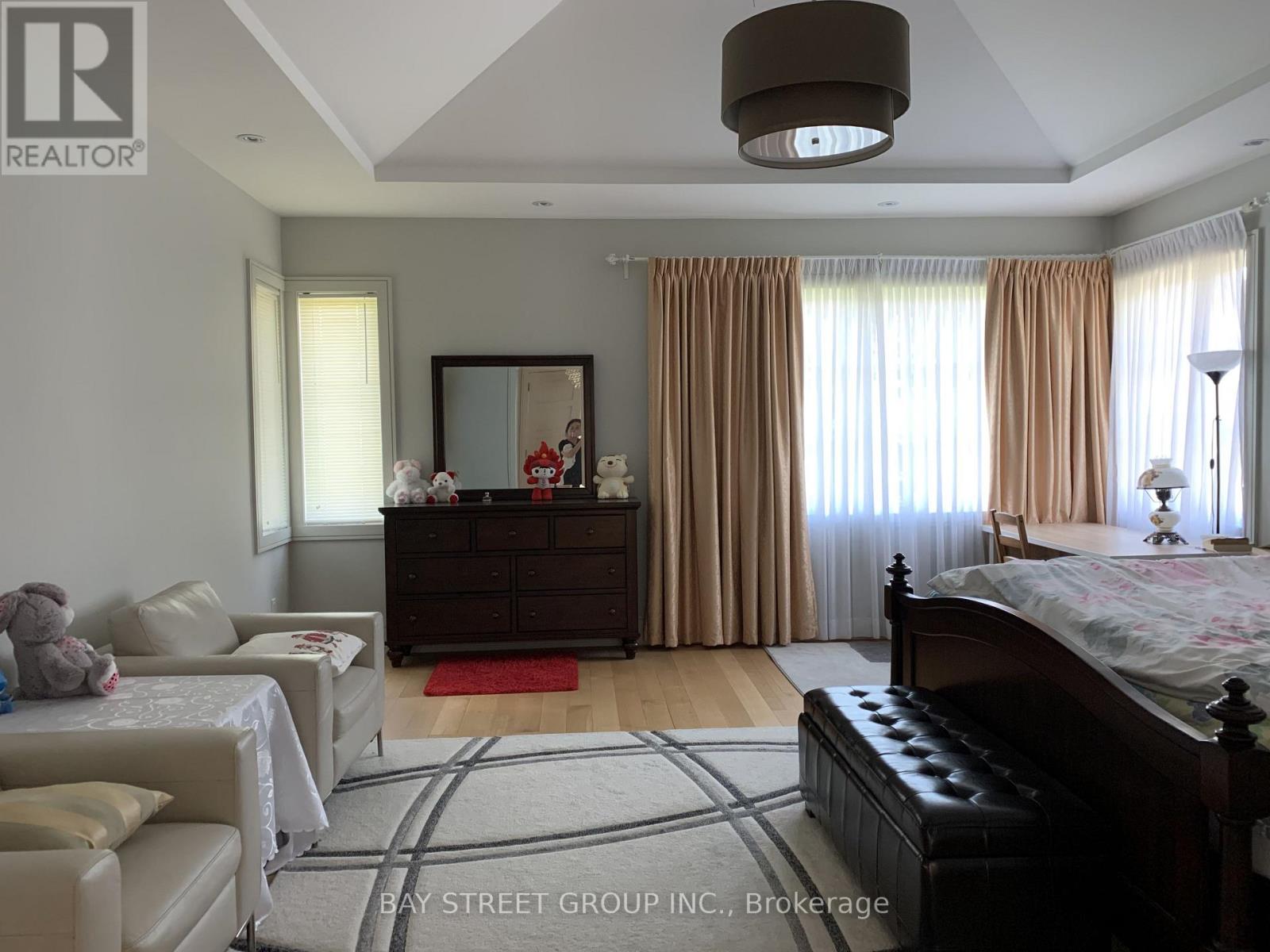 6 Bemersyde Drive Property Photo 11