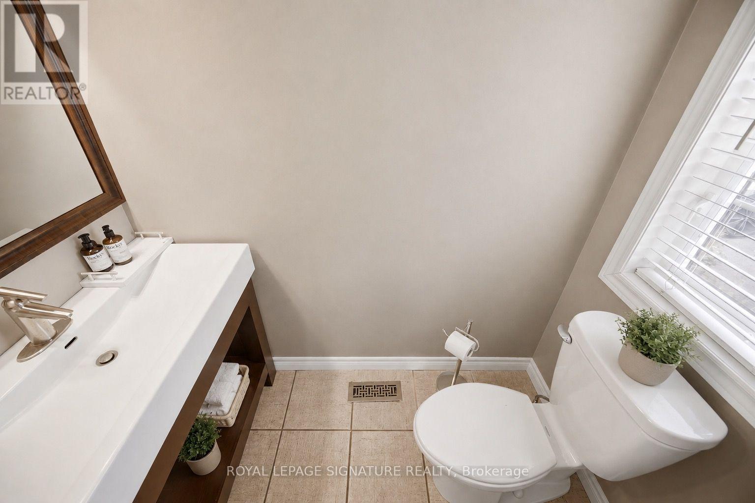 5035 Bidwell Common Property Photo 25