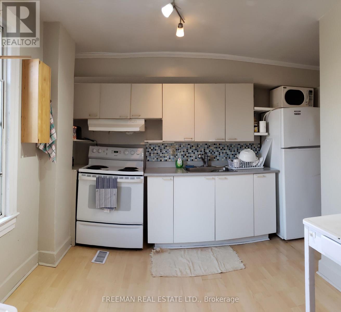 203 Fairview Avenue Property Photo 8