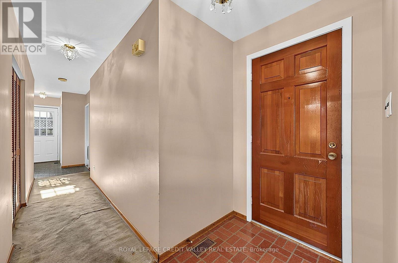30 Palgrave Crescent Property Photo 7
