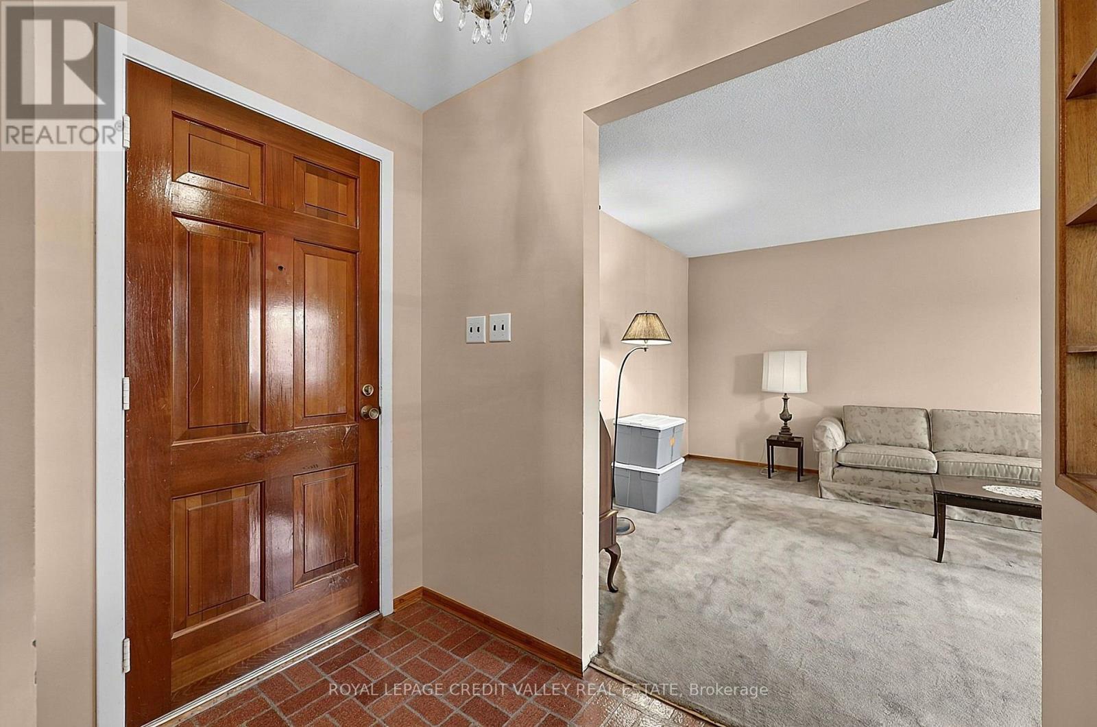 30 Palgrave Crescent Property Photo 8