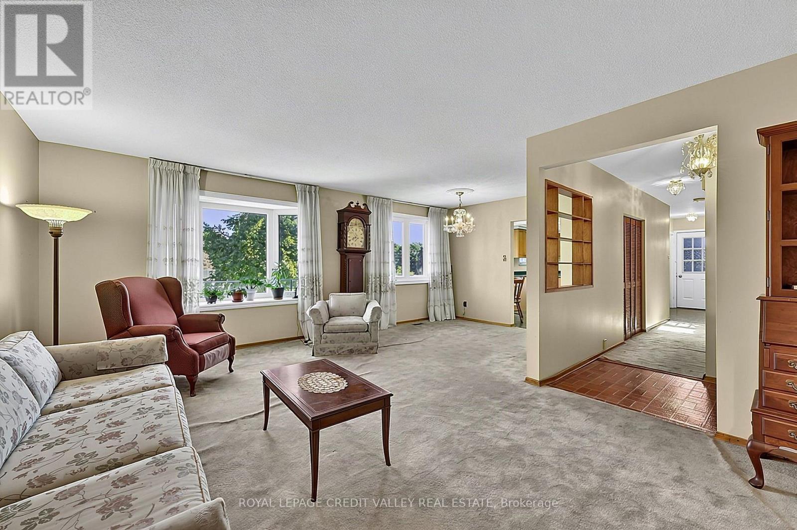 30 Palgrave Crescent Property Photo 11