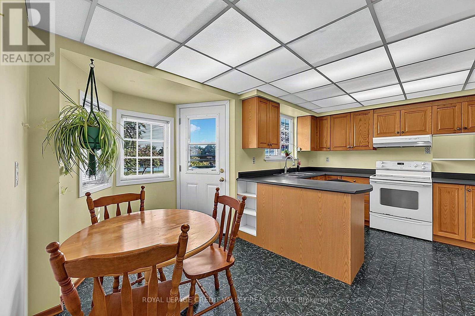 30 Palgrave Crescent Property Photo 16