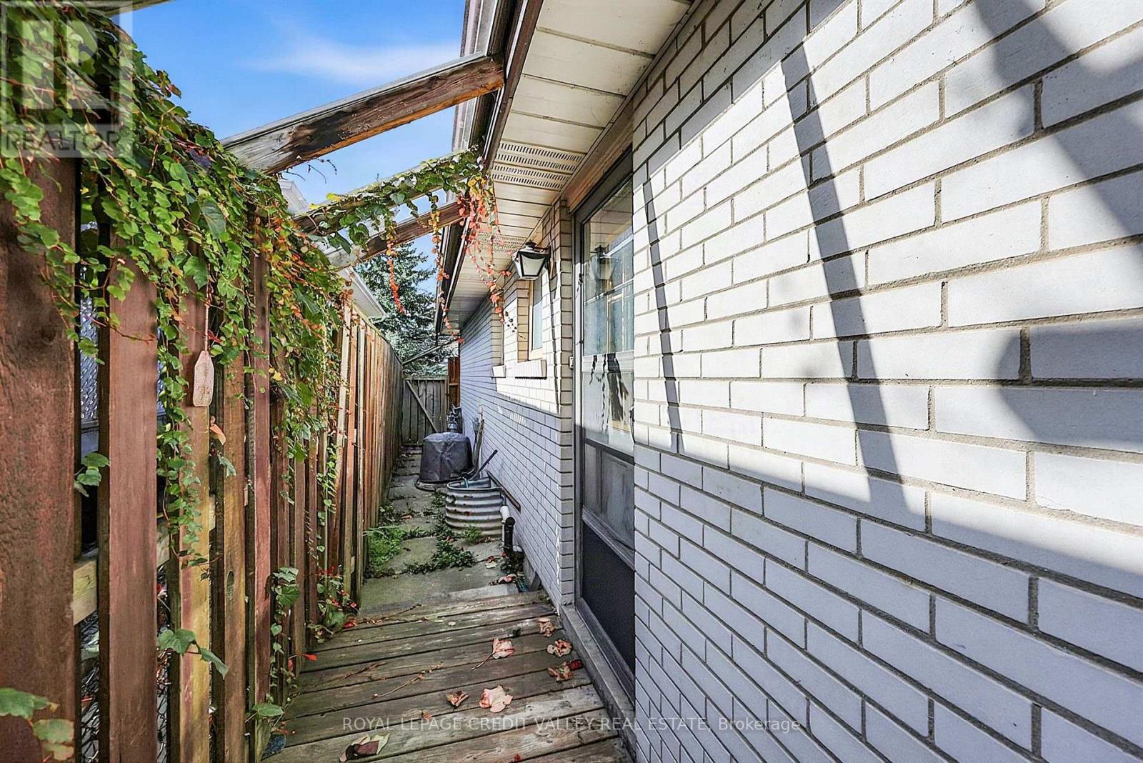 30 Palgrave Crescent Property Photo 40