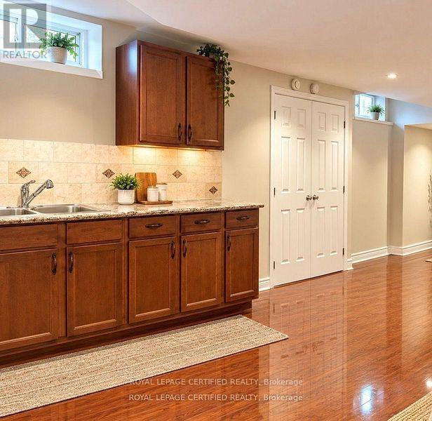 Bsmt - 31 Everingham Circle Property Photo 2
