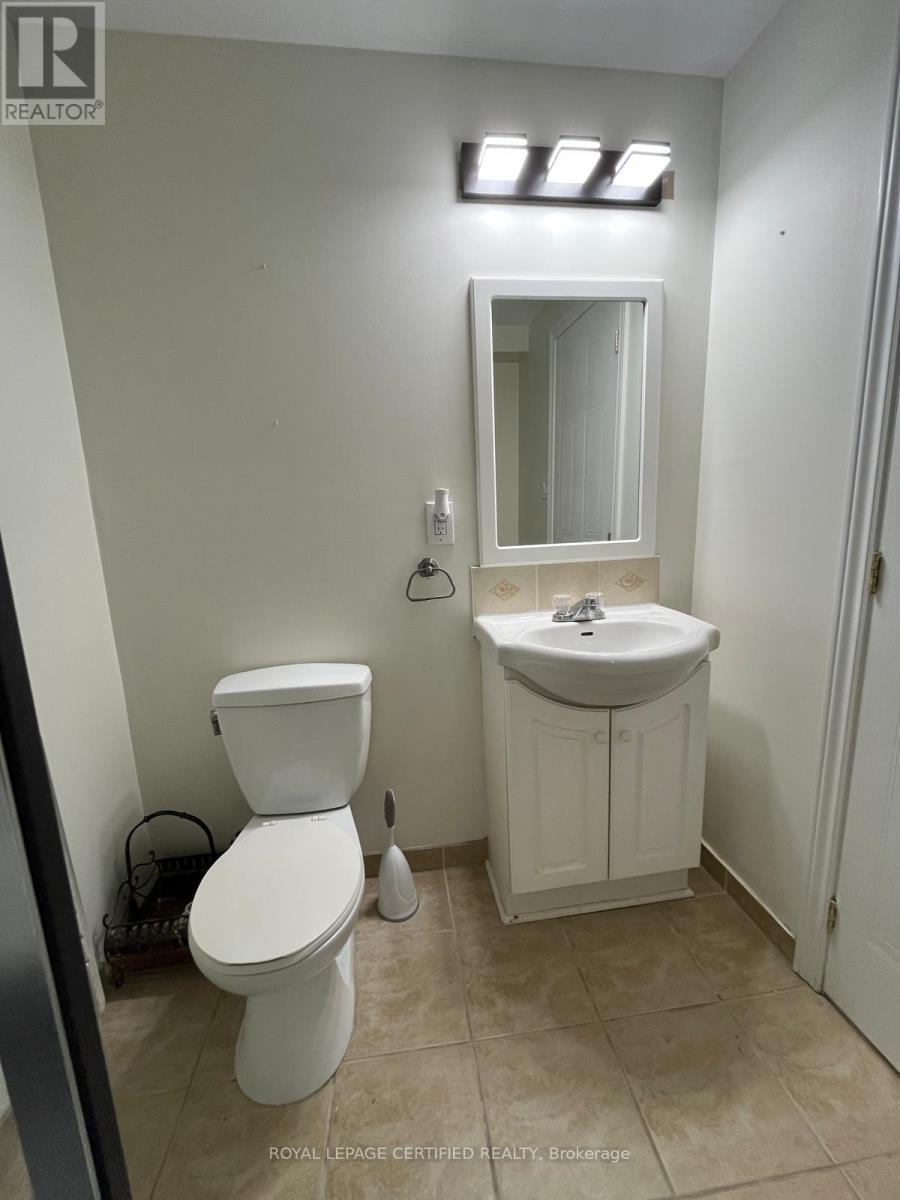Bsmt - 31 Everingham Circle Property Photo 11