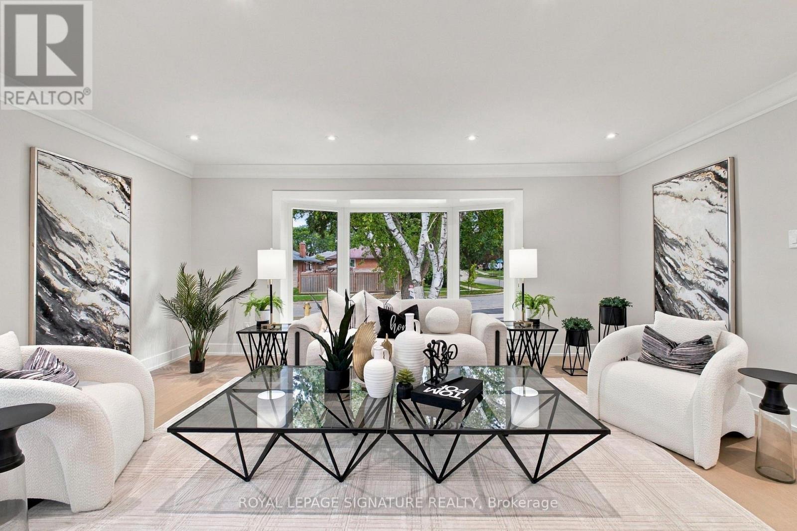 11 Brook Tree Crescent Property Photo 8