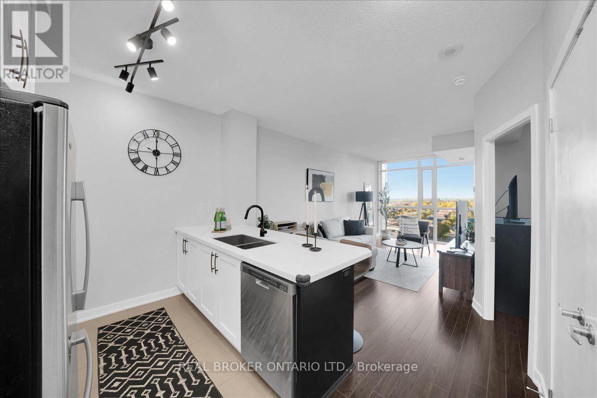 805 - 4065 Brickstone Mews Property Photo 5