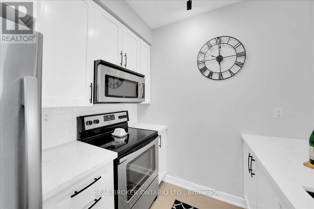 805 - 4065 Brickstone Mews Property Photo 19