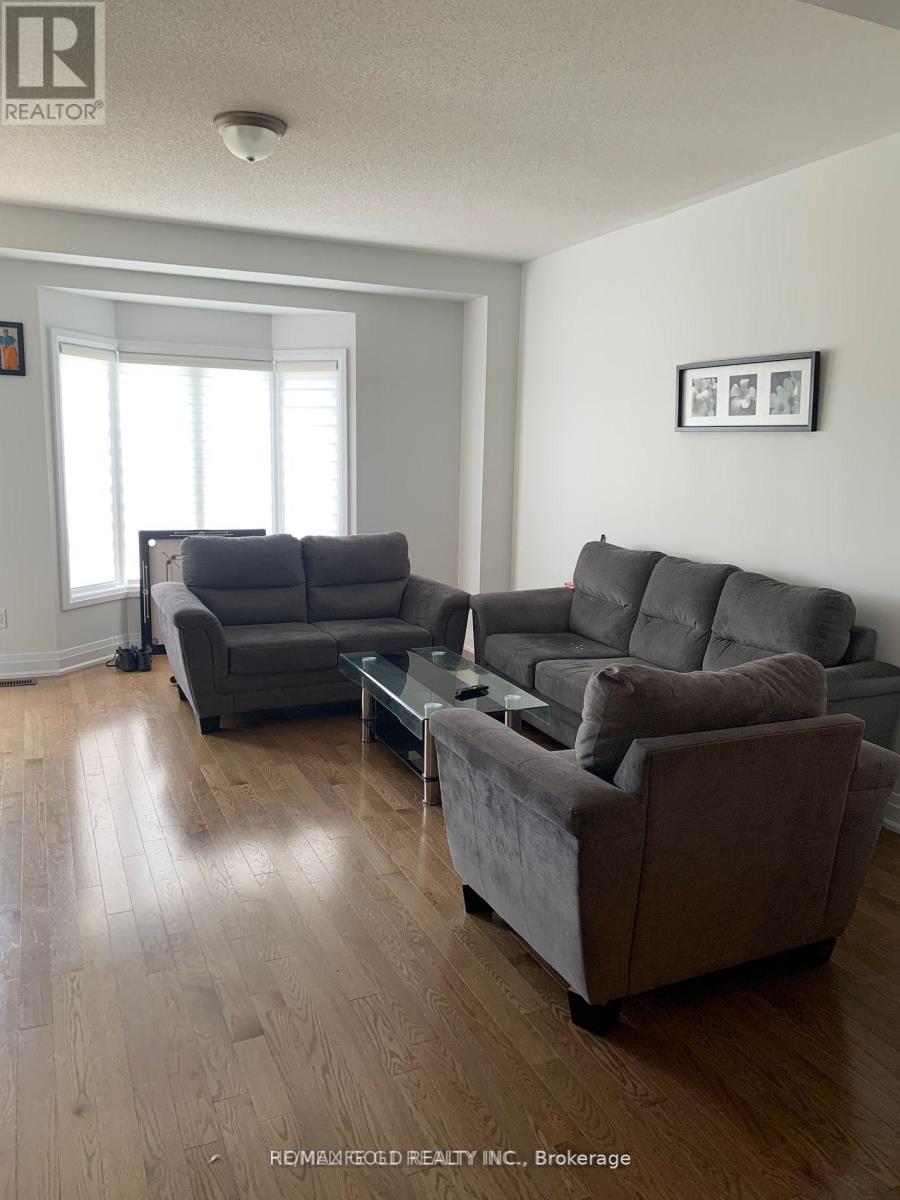 35 Dalbeattie Drive Property Photo 12