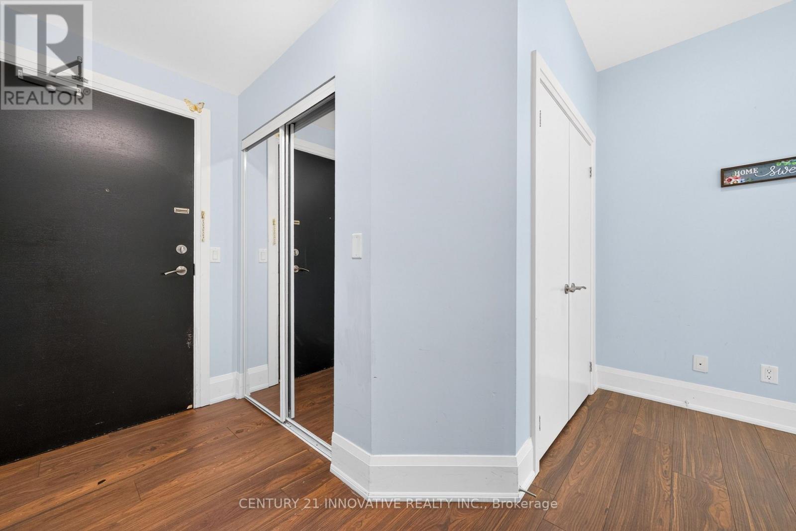 302 - 45 Yorkland Boulevard Property Photo 5
