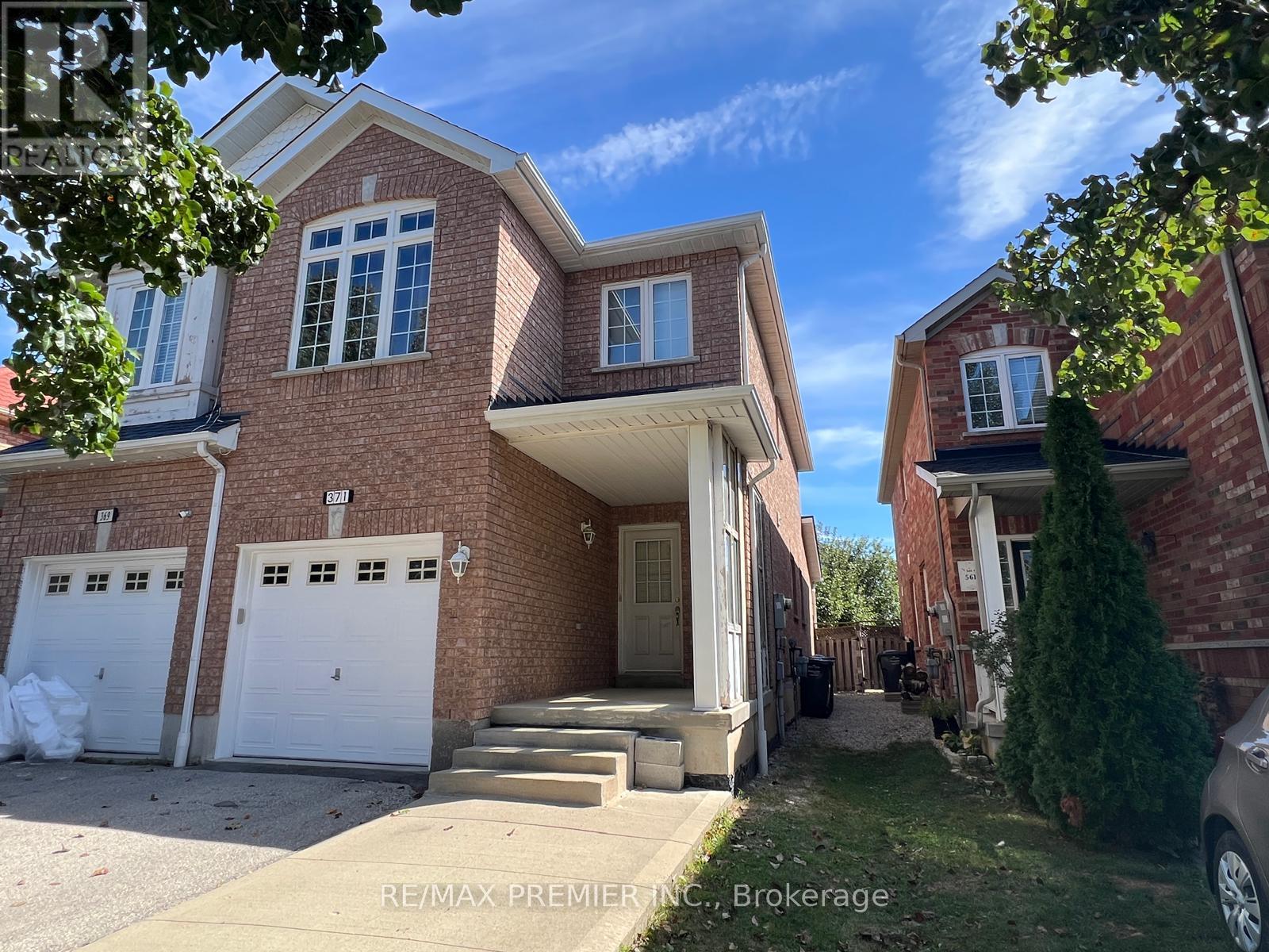 371 Krotone Crescent Property Photo 1
