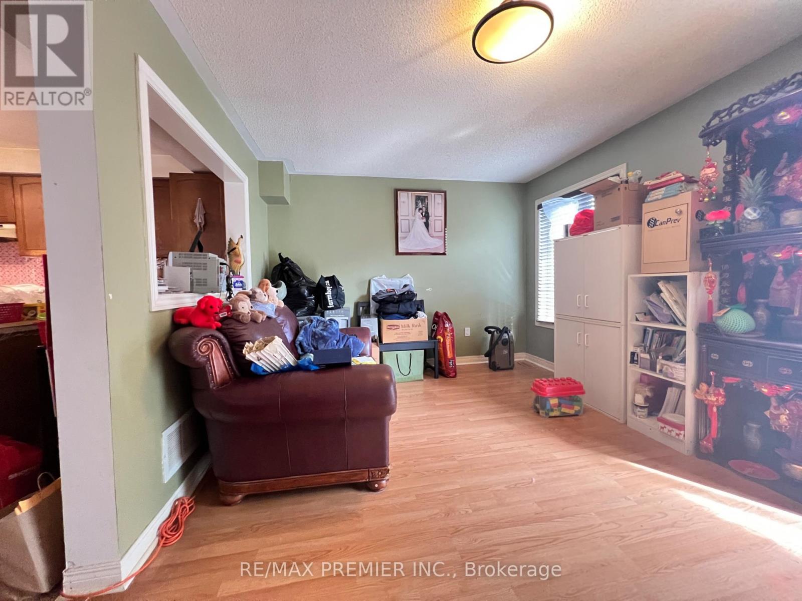 371 Krotone Crescent Property Photo 3