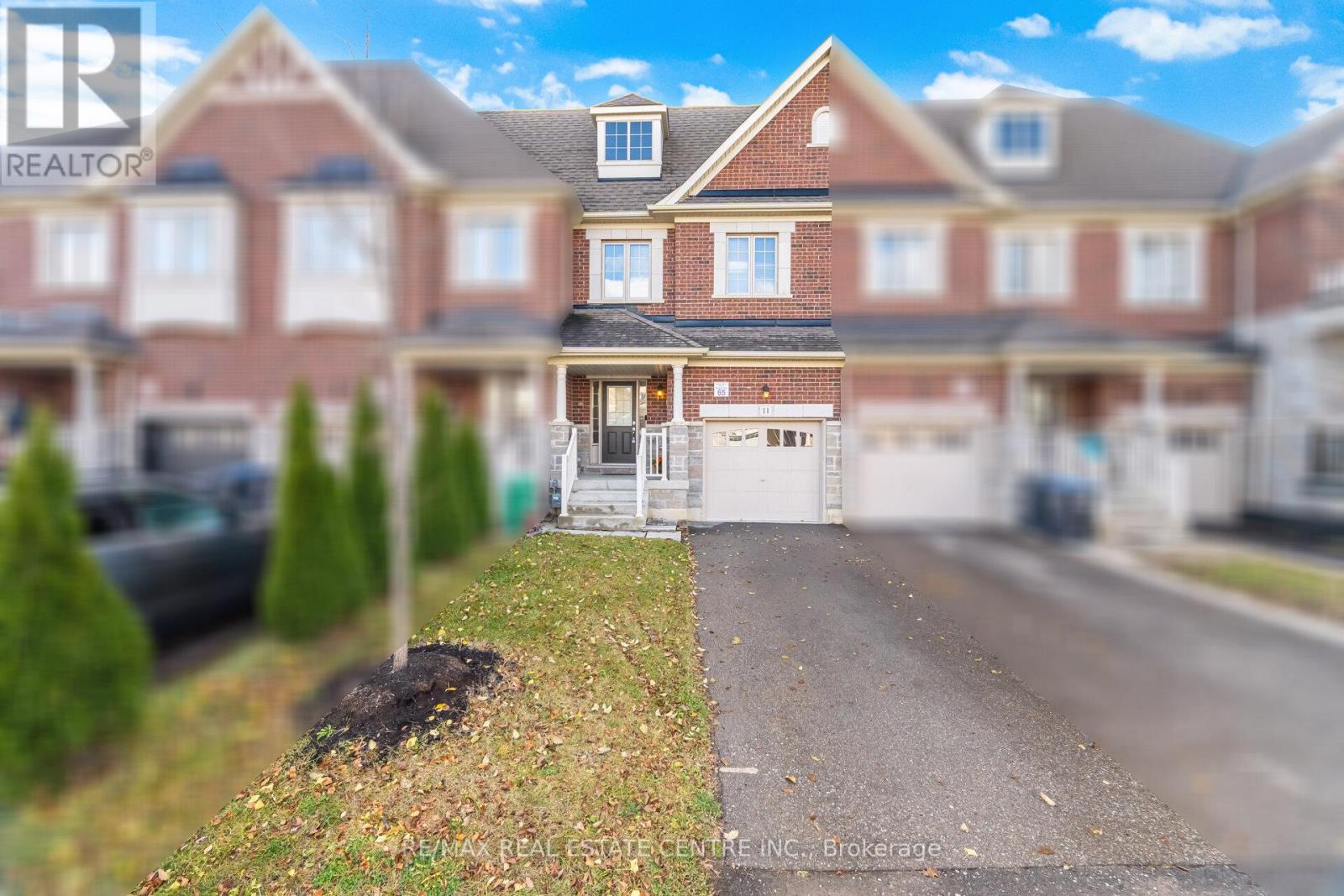 11 Yately Street Property Photo 2