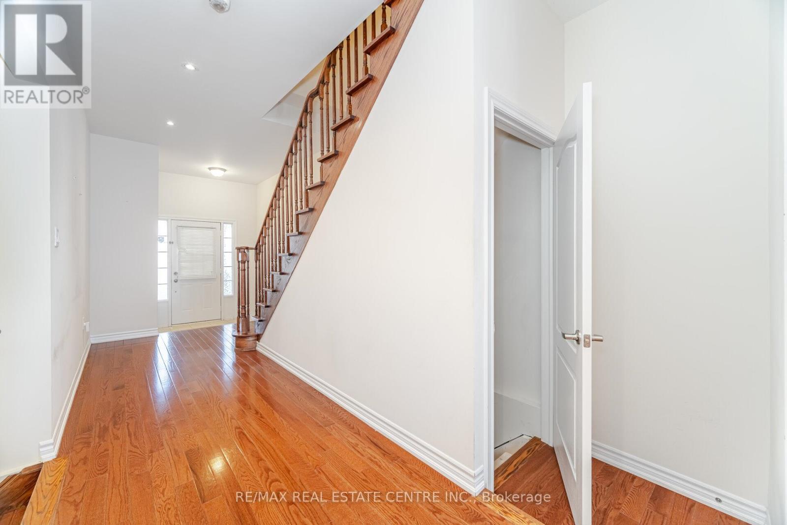 11 Yately Street Property Photo 24