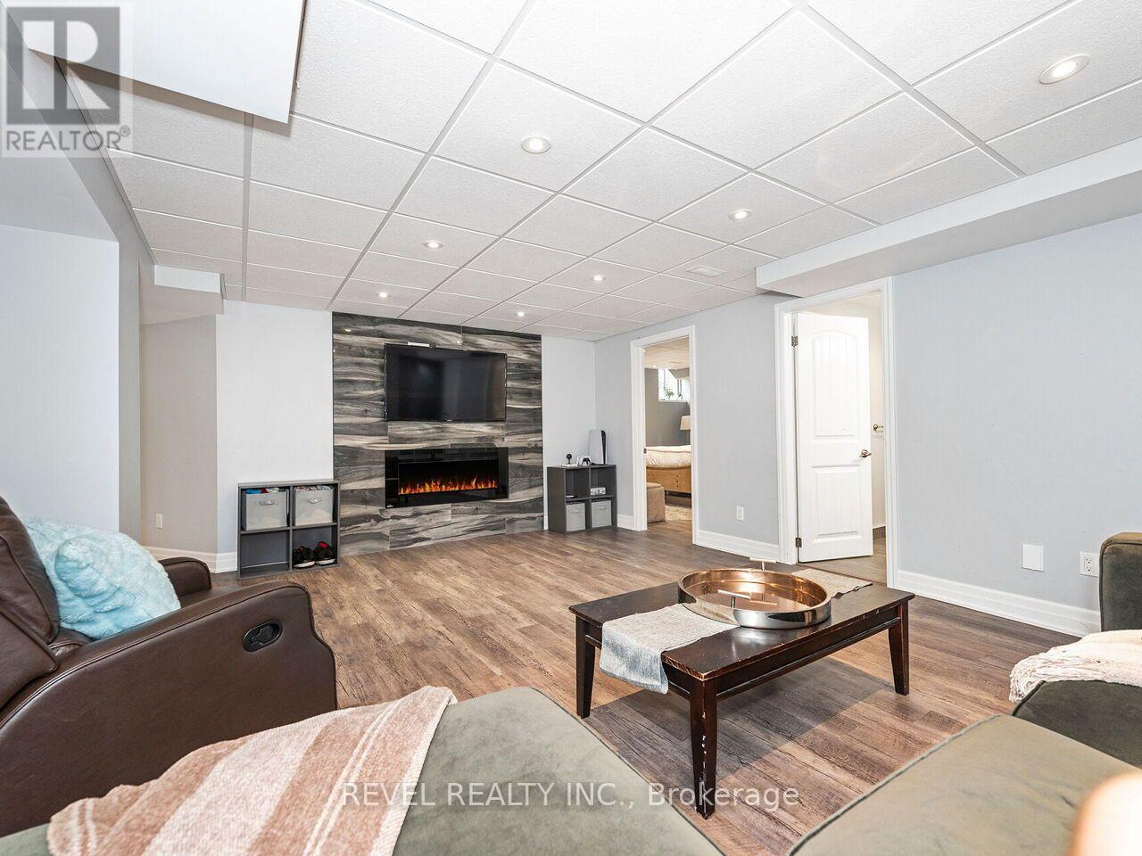 166 Forbes Terrace Property Photo 31