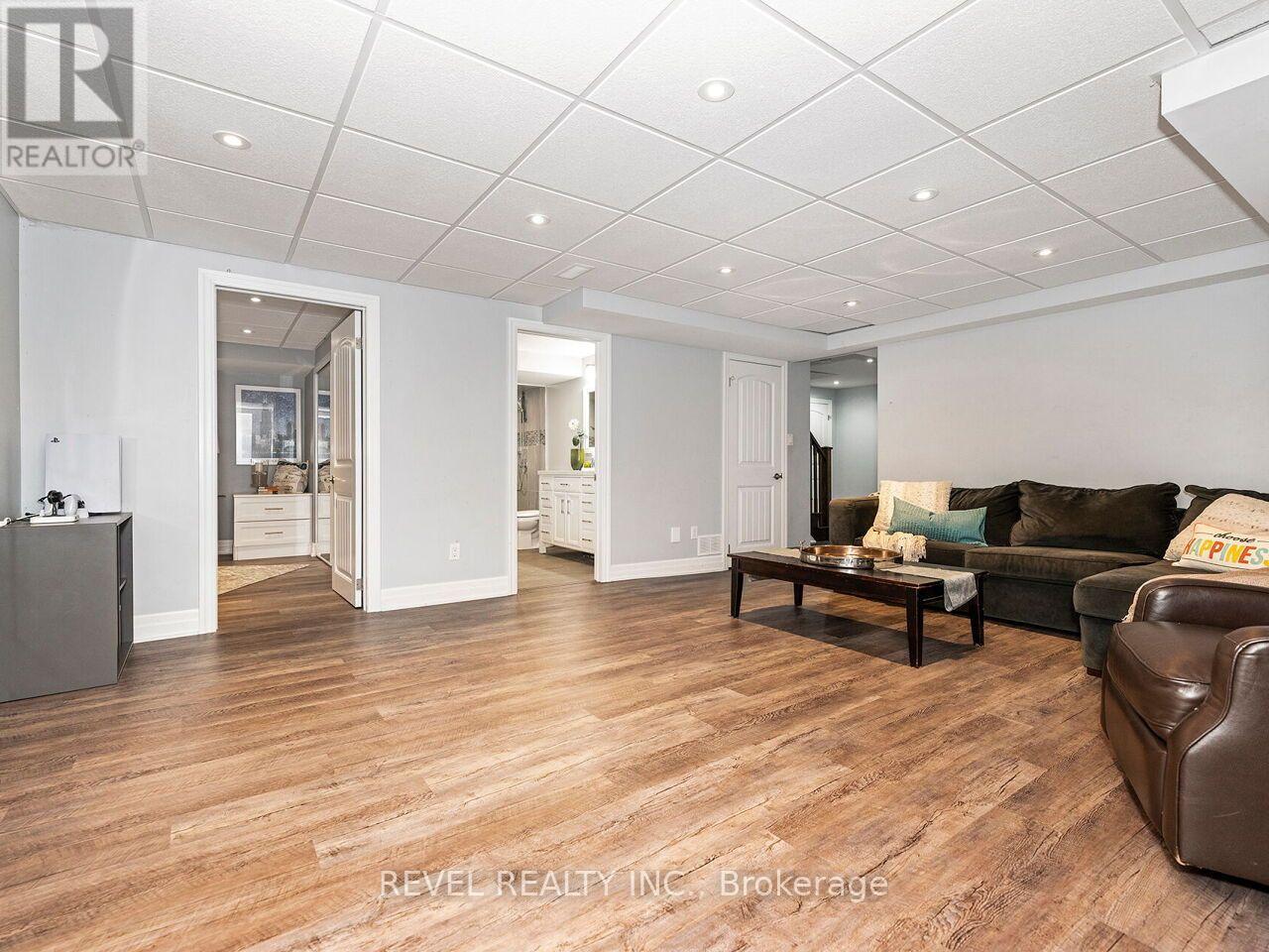 166 Forbes Terrace Property Photo 34