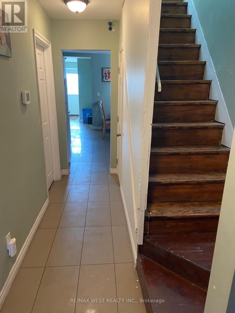 10 Fairbank Avenue Property Photo 4