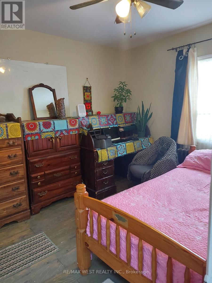 10 Fairbank Avenue Property Photo 12