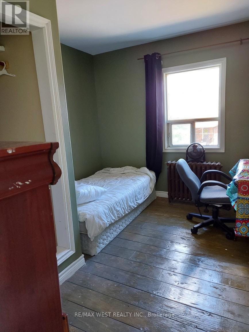 10 Fairbank Avenue Property Photo 13