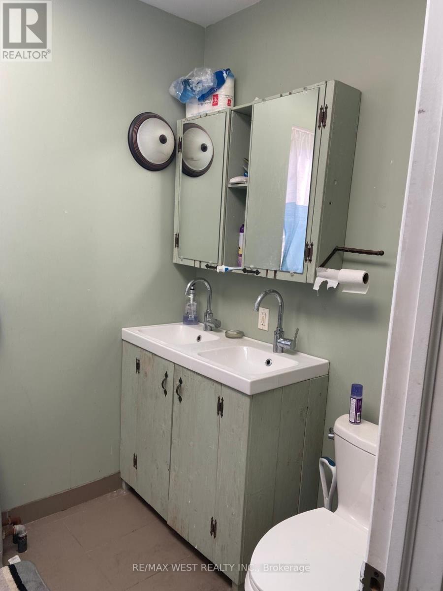 10 Fairbank Avenue Property Photo 14