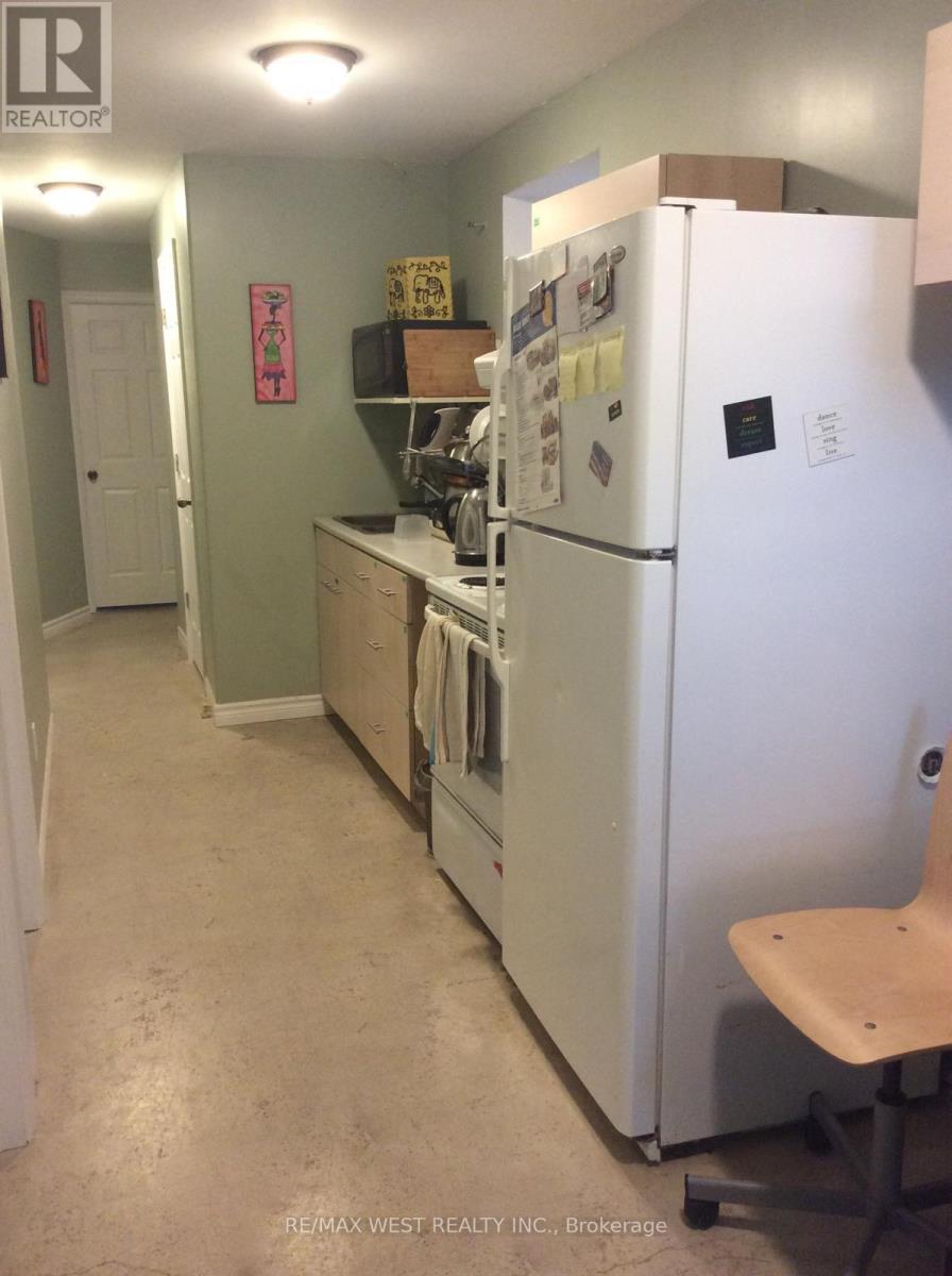 10 Fairbank Avenue Property Photo 16