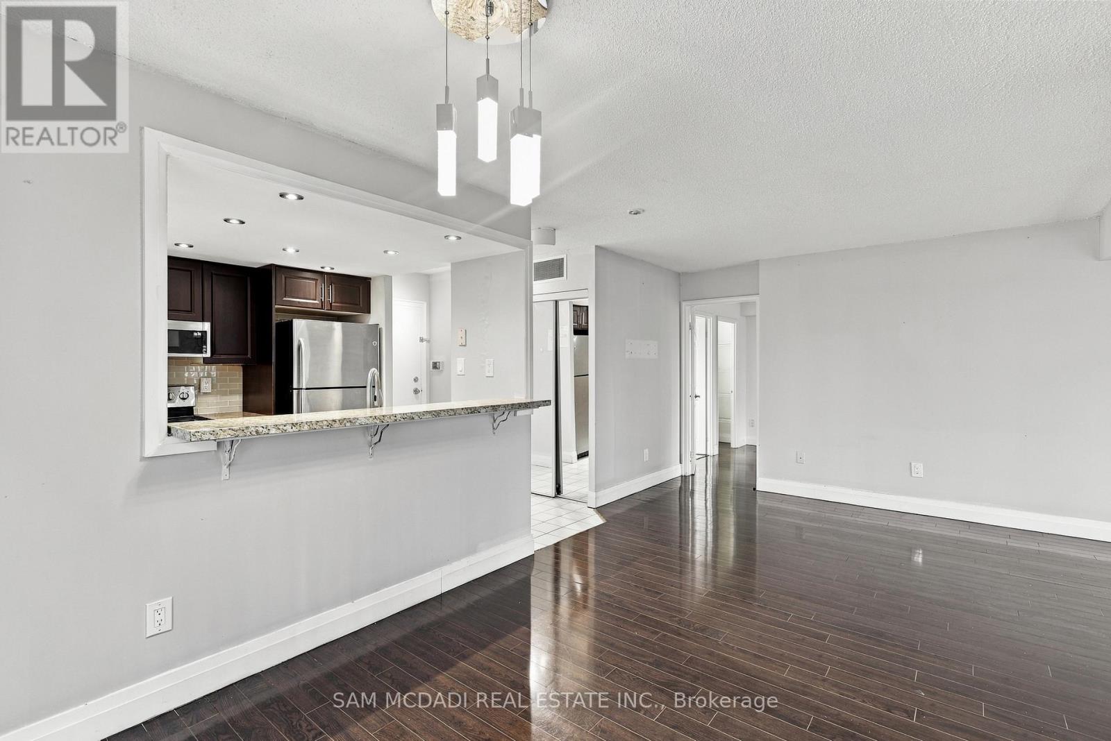 903 - 265 Enfield Place Property Photo 2
