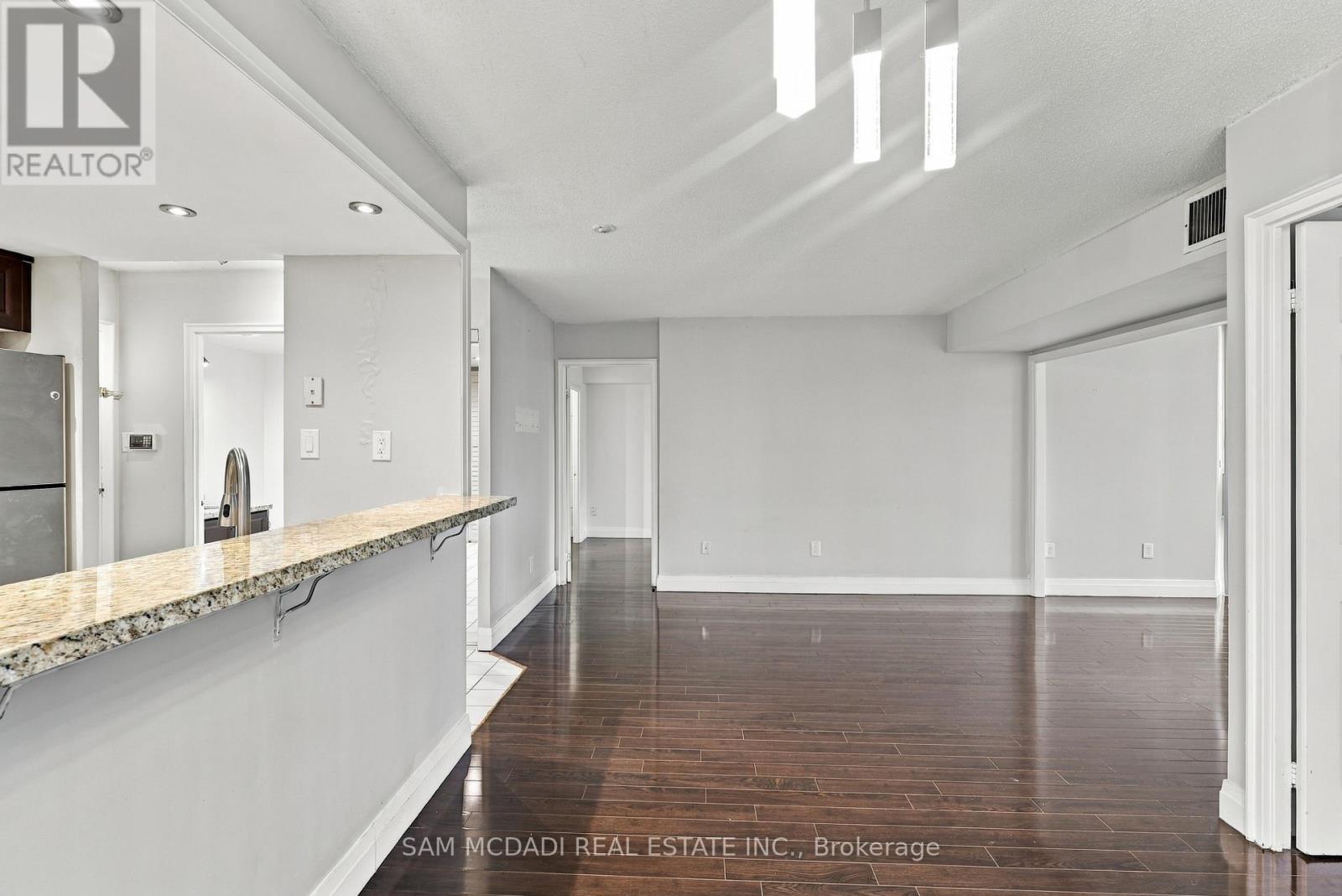 903 - 265 Enfield Place Property Photo 3