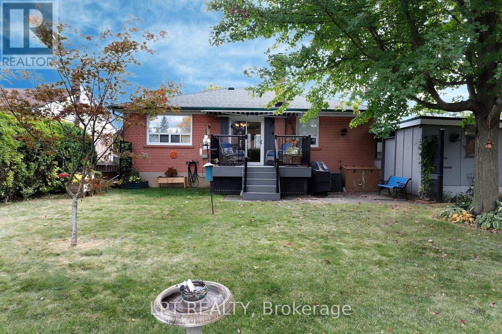 37 Mcgilvray Crescent W Property Photo 39