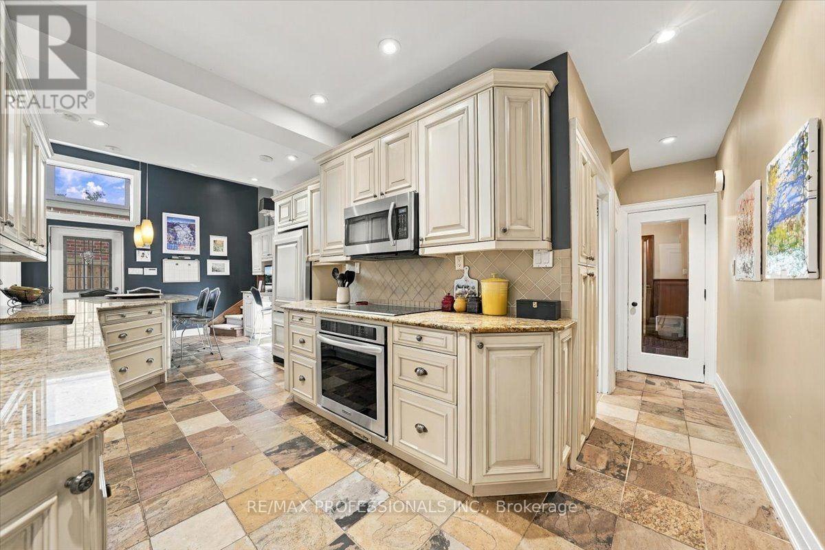 17 King Georges Road Property Photo 17